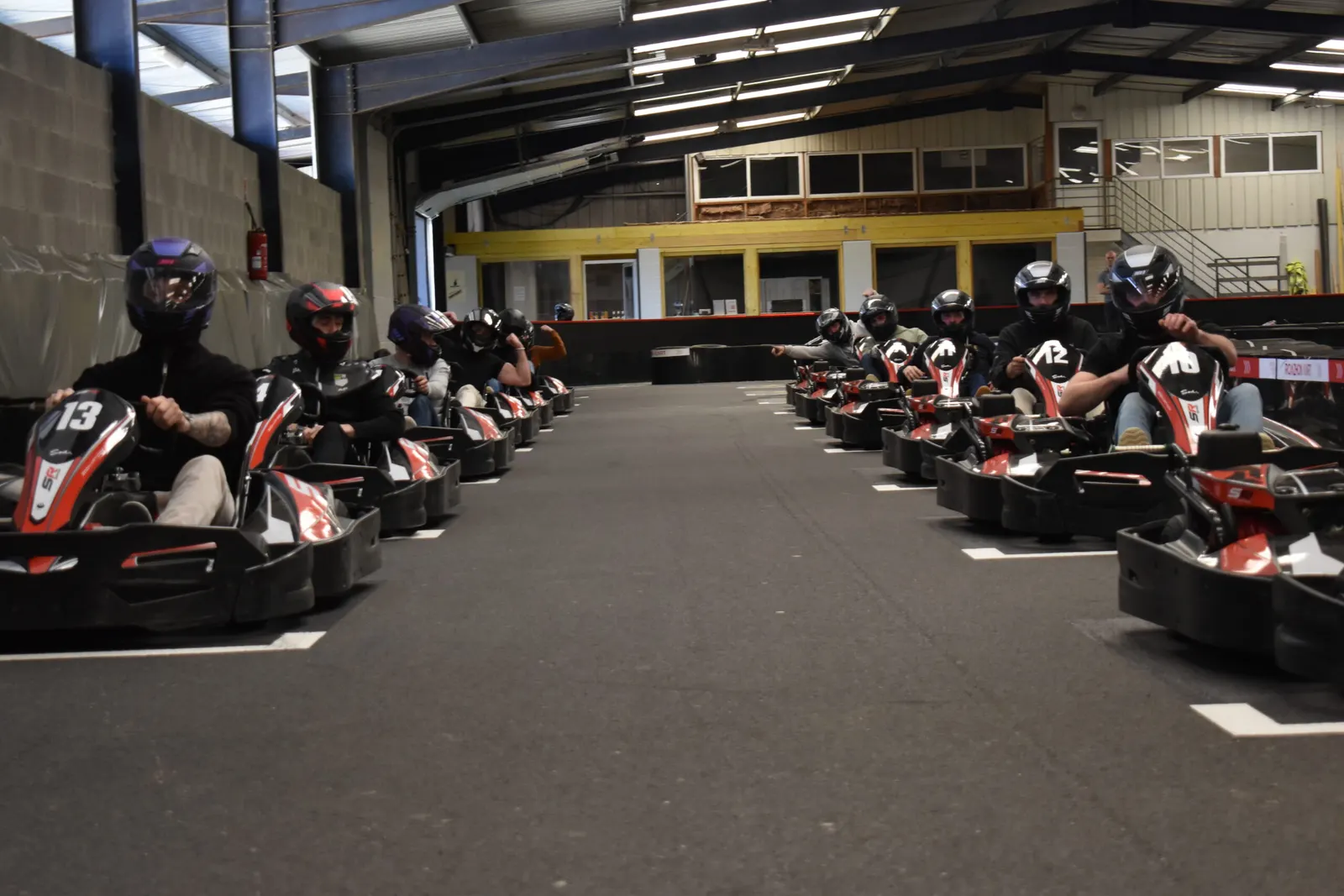 Grille de départ au Roazhon Kart